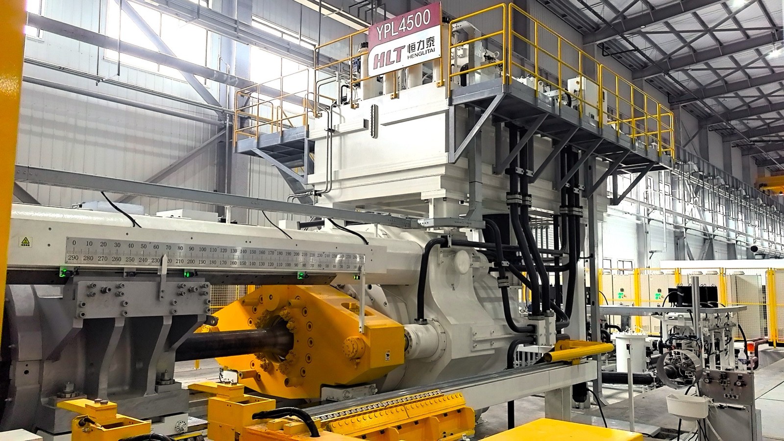 2 YPL4500挤压机Extrusion Press